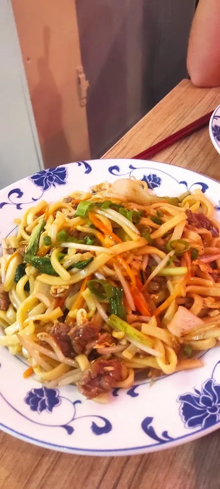 Sauté de Boeuf Aux Nouilles